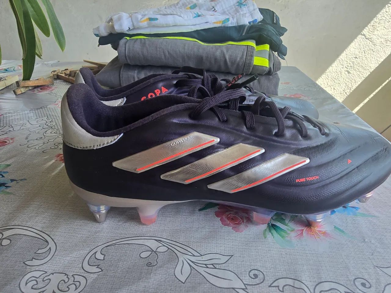 Chuteira adidas copa oficial - Calçados Esportivos - Costa Dourada