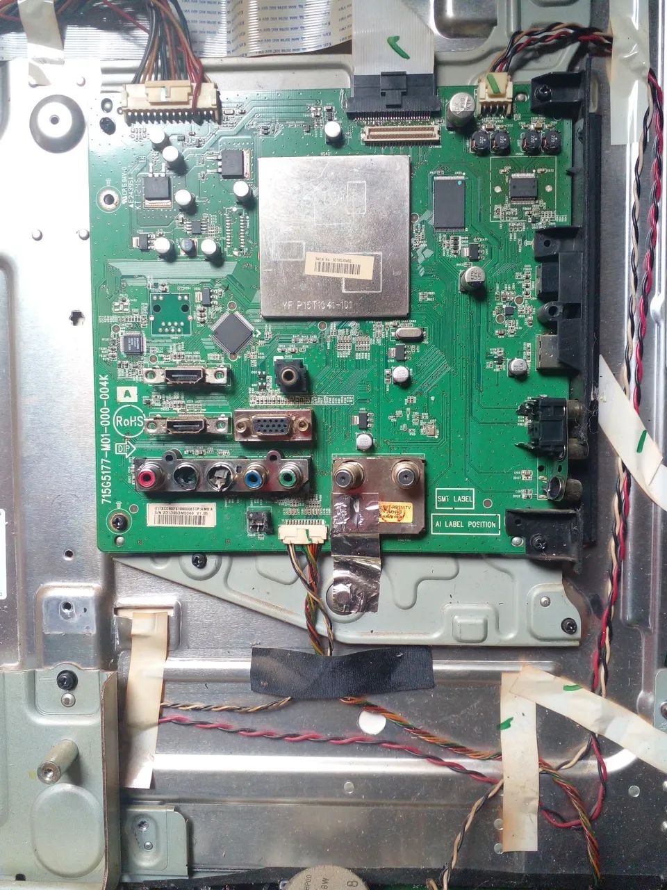 Tv Sony bravia pra usar pecas, tela ruim - Foto 5