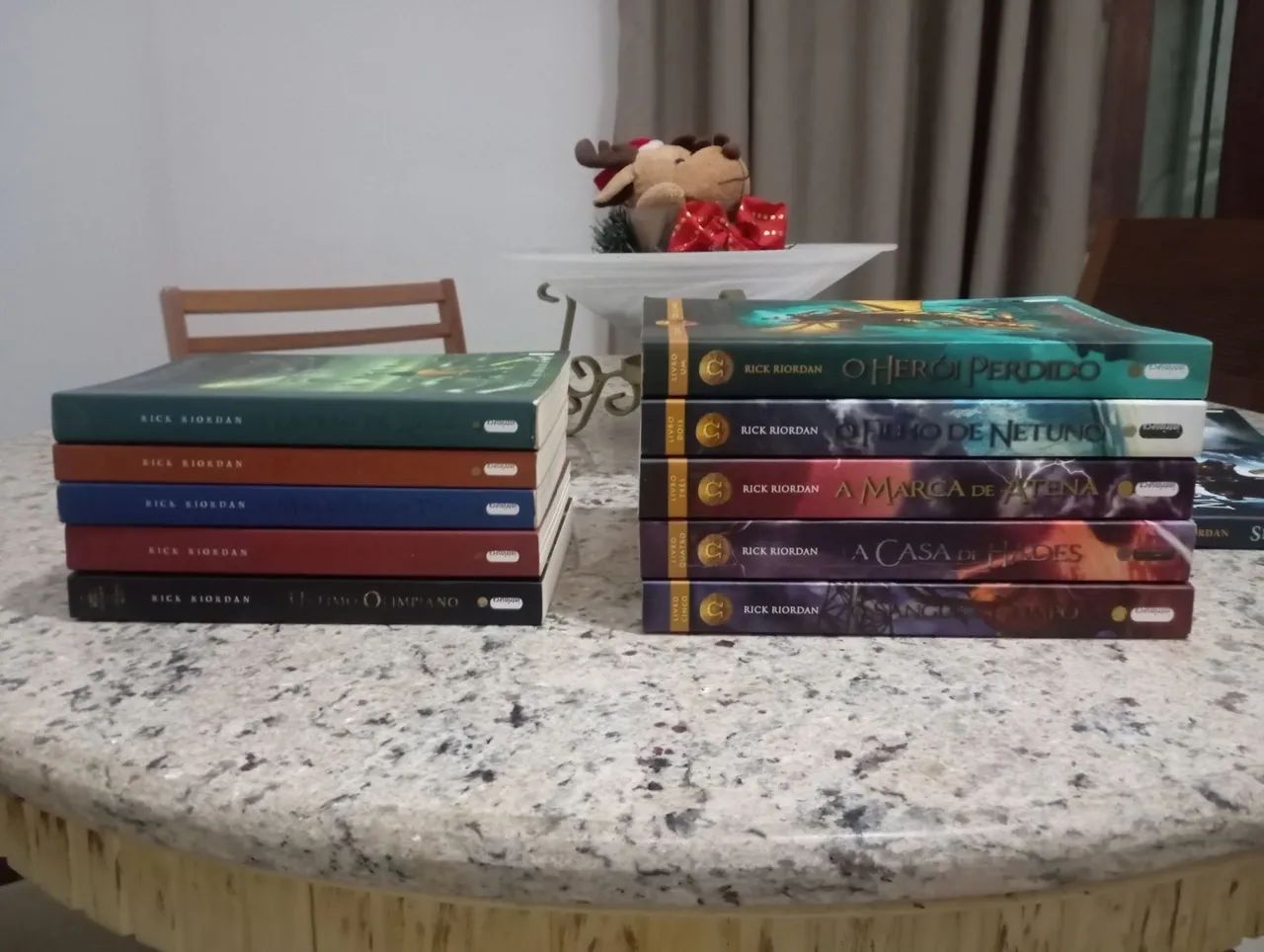 Coleçoes de livros Persey Jackson-Rick Riordan  - Foto 3