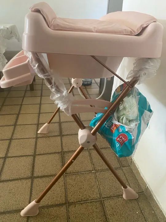 Trocador de bebê com banheira - Foto 5