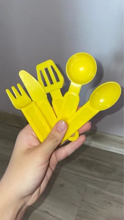 Baby Alive Kit cozinha 2 em 1 banco maleta com acessorios - Foto 4