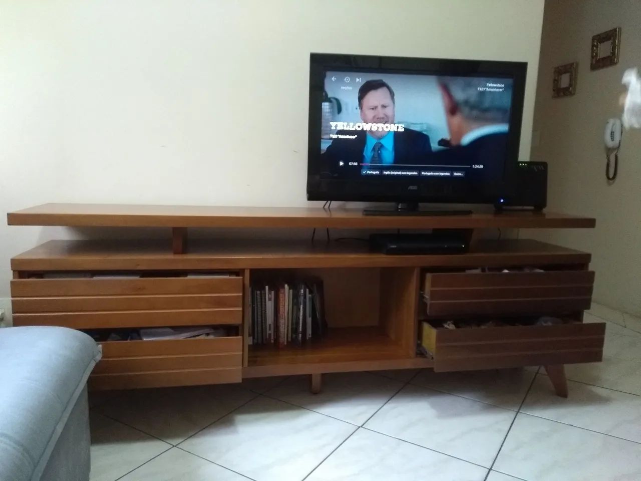 Rack de TV em madeira maciça - Foto 2