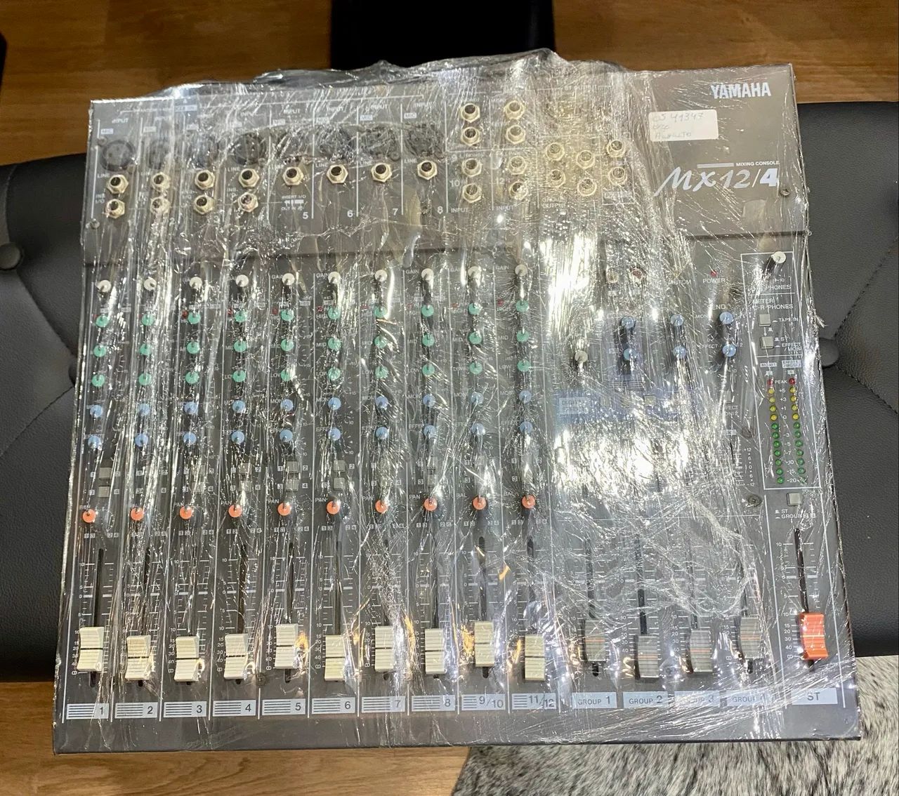 Mesa de som Yamaha MX 12/4 - Foto 2