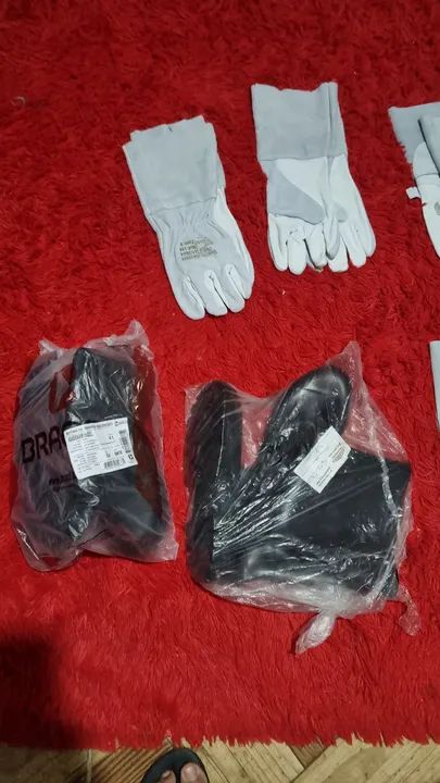 Epi's para quem trabalha com alta tensão. 