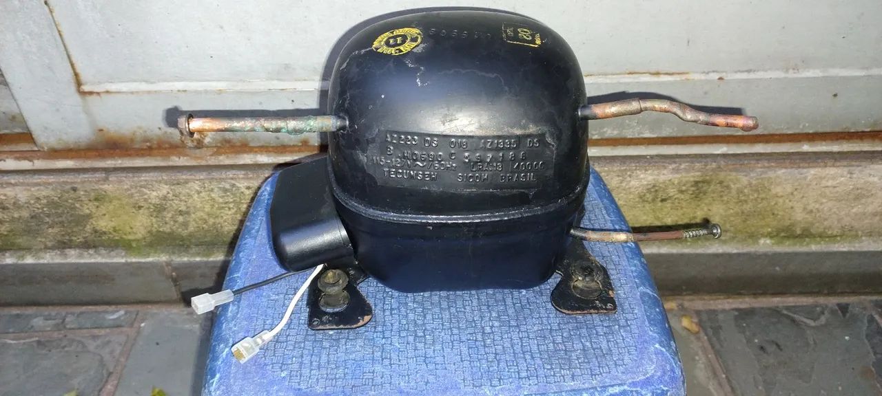 Compressor de Geladeira Tecumseh- Usado - Foto 2