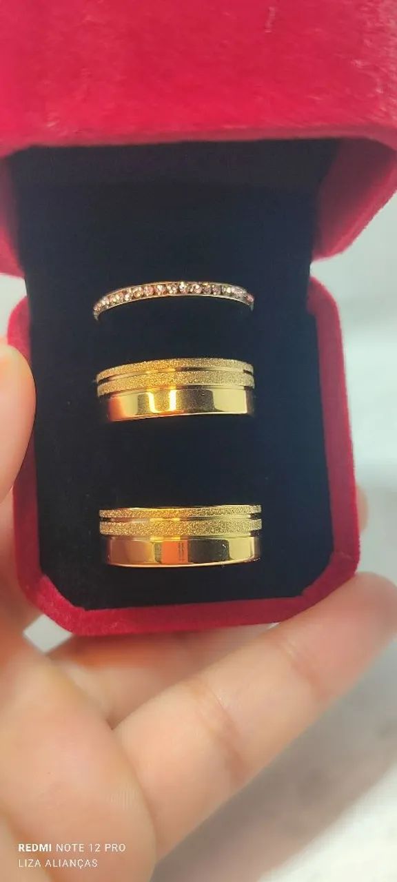 Par Alianças 8mm reta lisa frisos diamantados+Solitário! - Foto 2