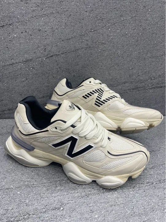 Tênis New Balance 9069 bege e preto