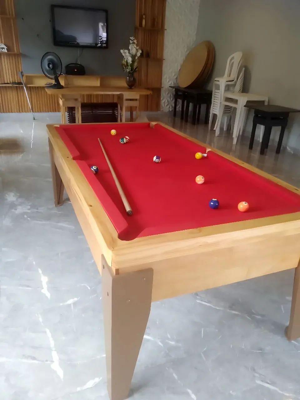   MESA DE SINUCA À VENDA - COMPLETA