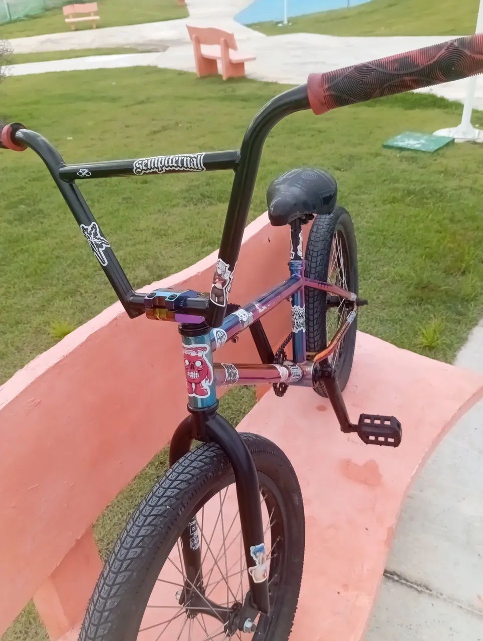 BMX , BICICLETA DE MANOBRAS 