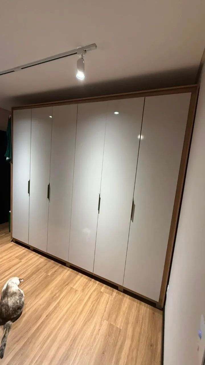 Guarda Roupa