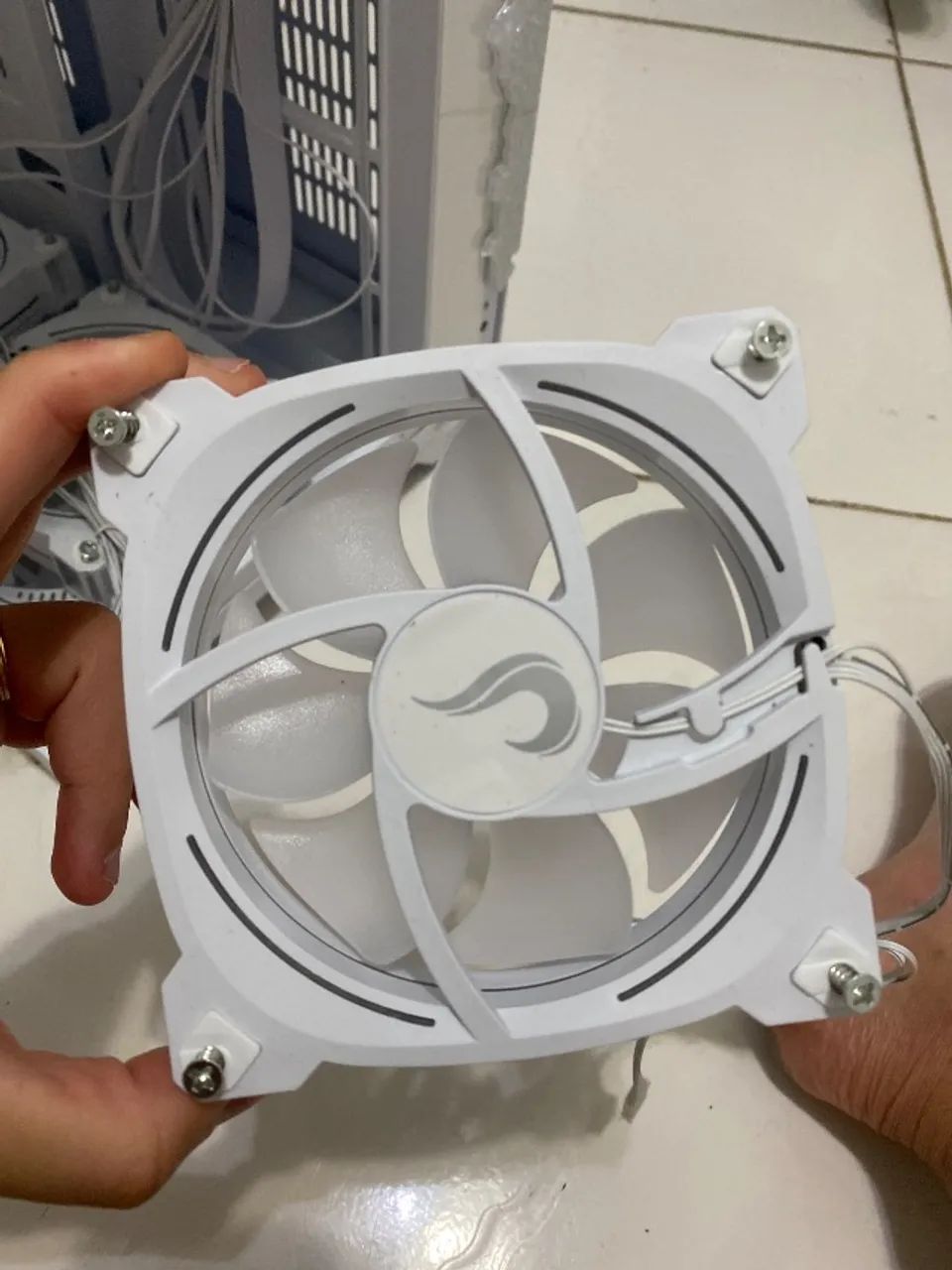 Gabinete Mid Tower (danificado) - Foto 2