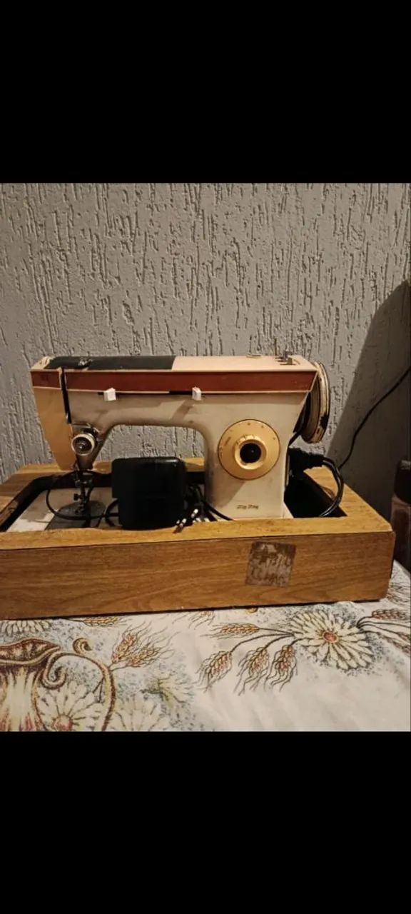 Máquina de costurar - Foto 2