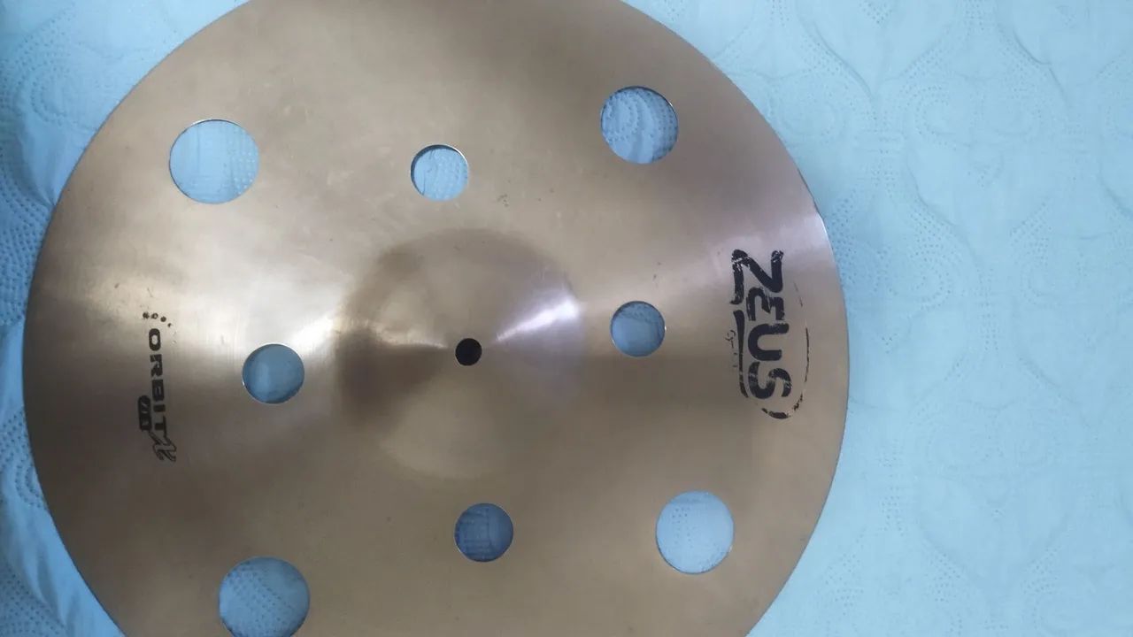 Prato orbital da Zeus de efeito 18 polegadas