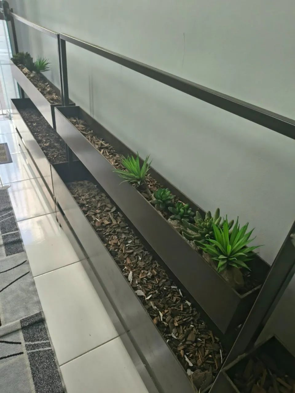 floreiras, cadeiras - Foto 2