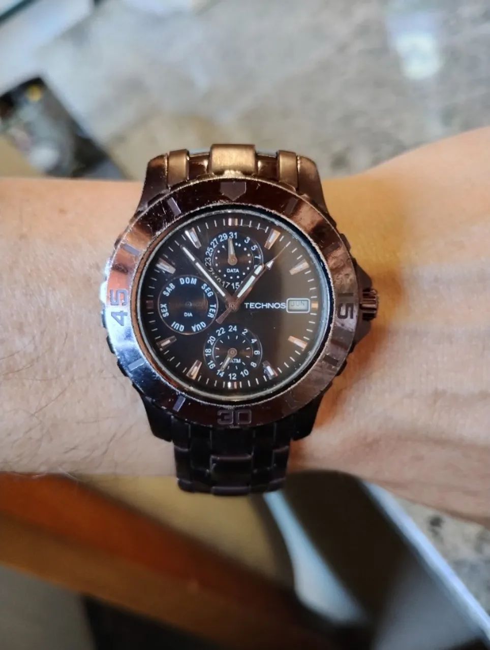 Relógio Technos Quartz Marrom - Modelo Qs001