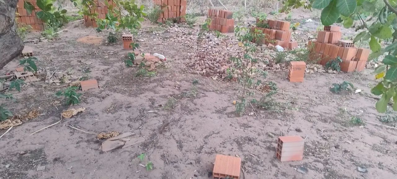 Vendo ou troco terreno com casa  - Foto 6