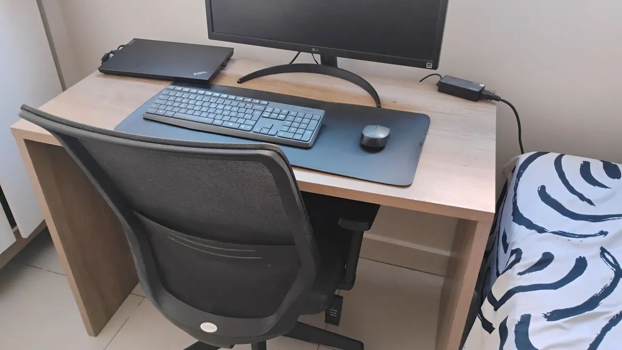 Mesa escritório 1,10m.