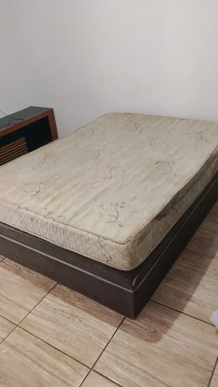 Cama box com colchão