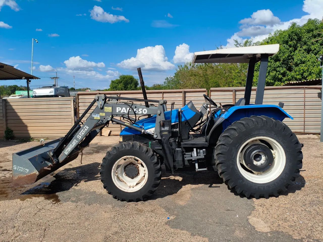 Trator new Holland 4x4 - Foto 3