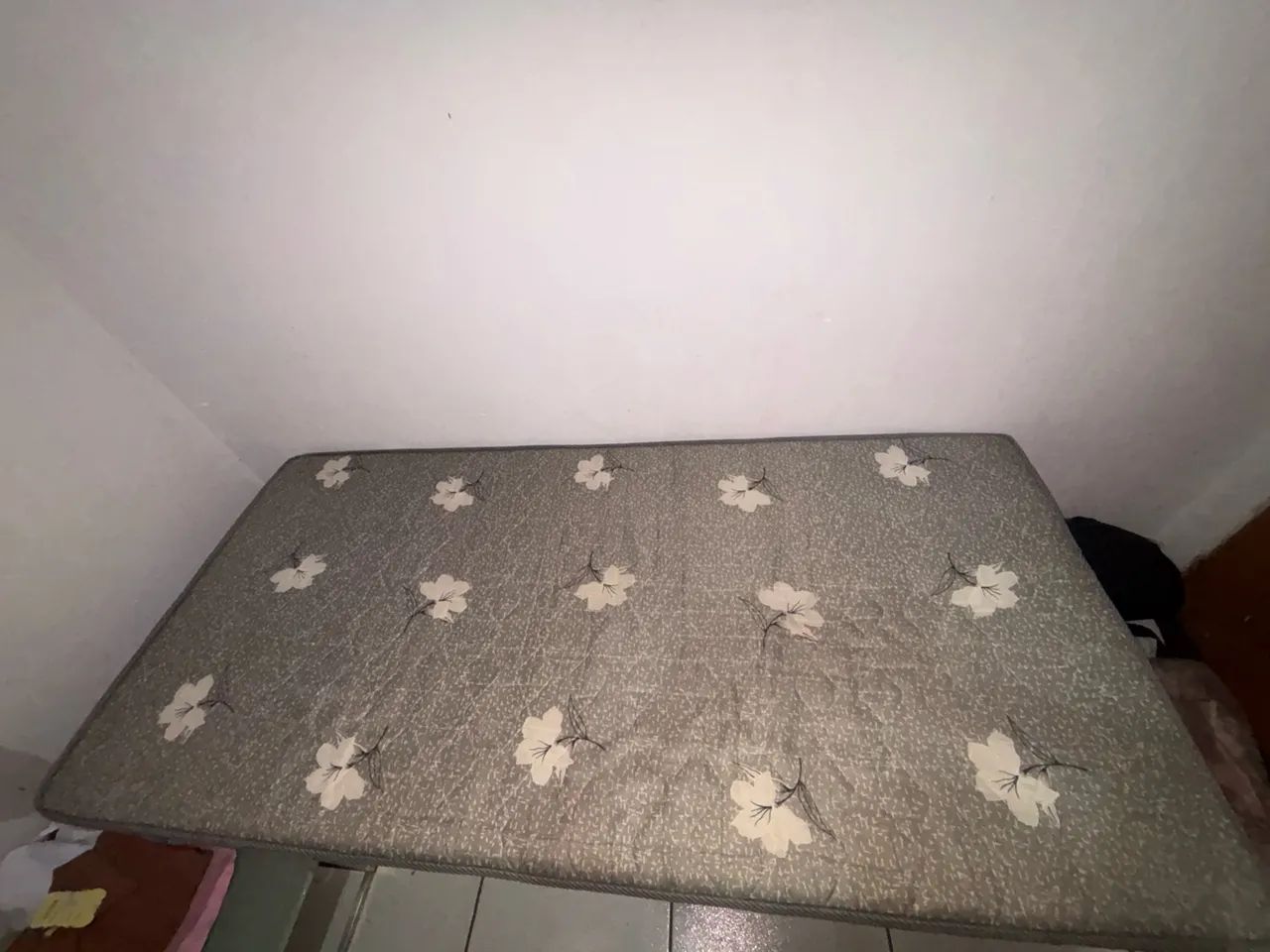 Cama de solteiro 