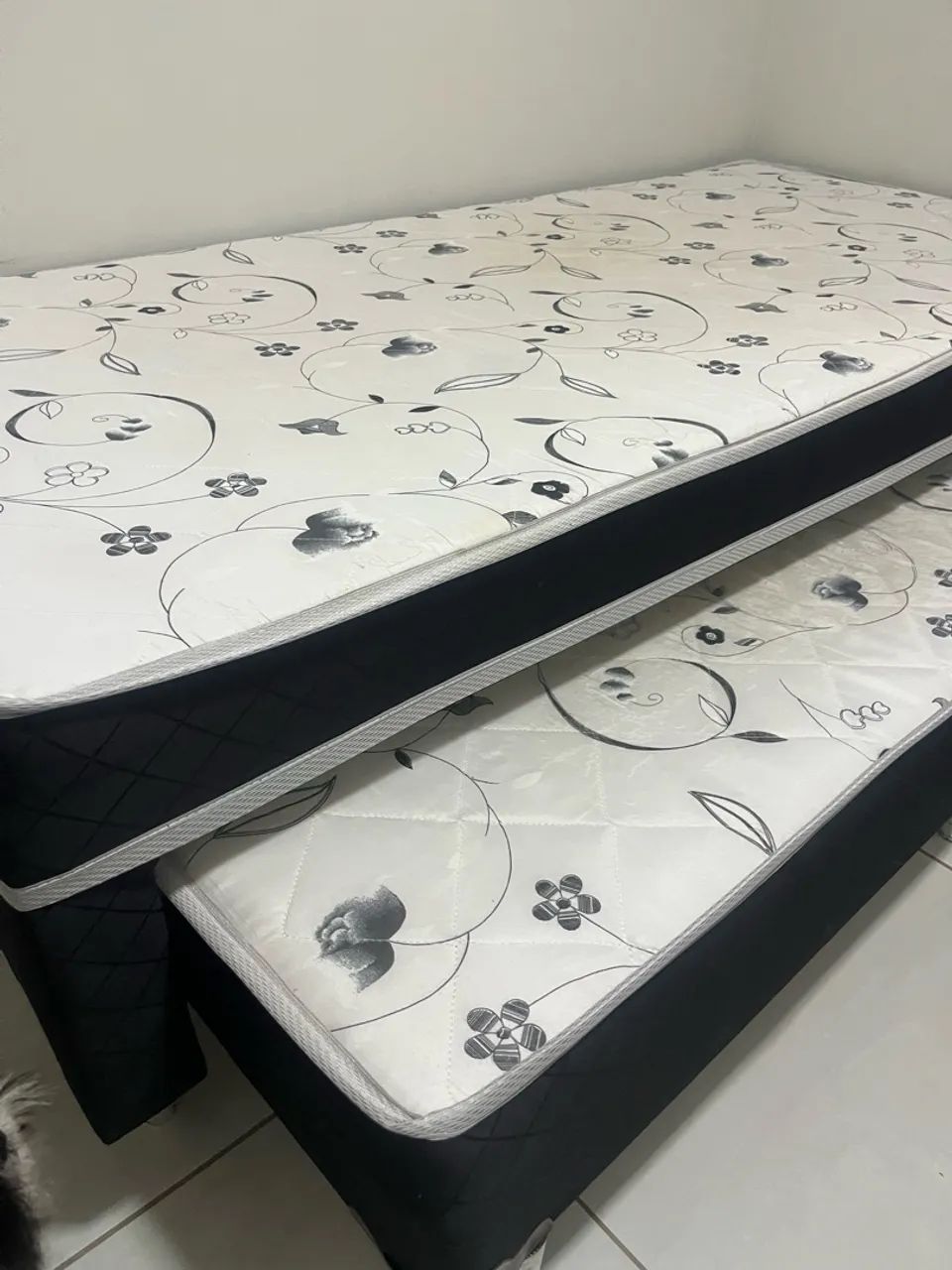 Cama Box solteiro com cama auxiliar 
