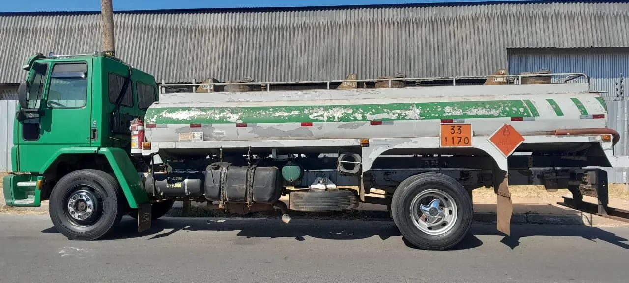 Caminhao Ford Cargo Tanque Combustível  - Foto 3