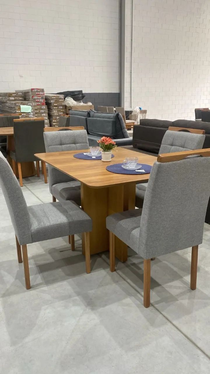 MESA DE JANTAR 1,20 X 0,90 COM 4 CADEIRAS 