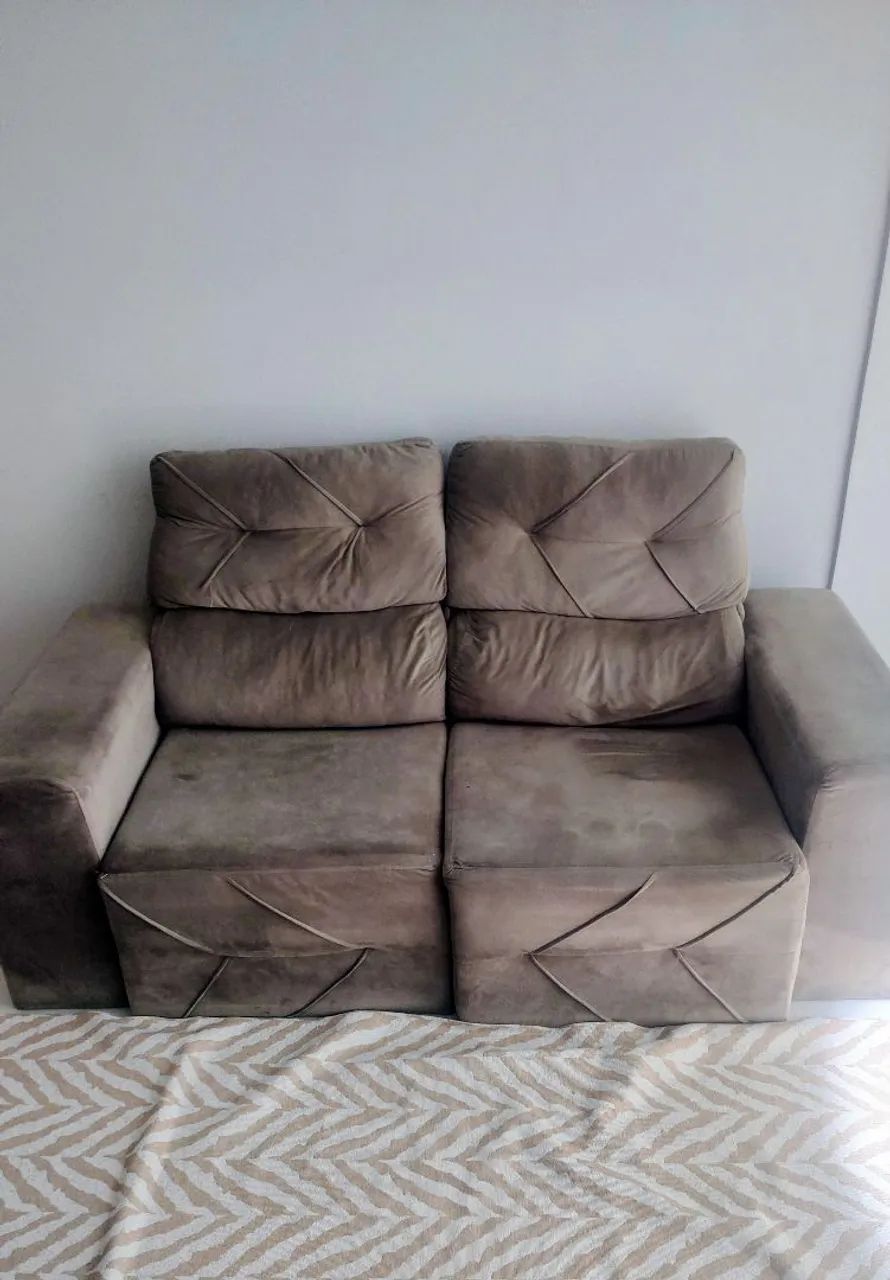 Sofá retrátil de 2 lugares