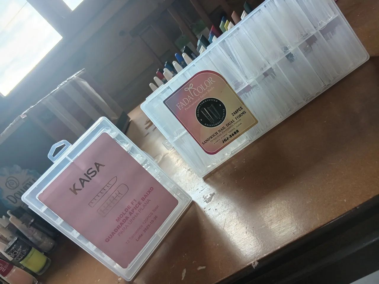  KIT DE ESMALTES E PRODUTOS PARA UNHAS À VENDA - Foto 2
