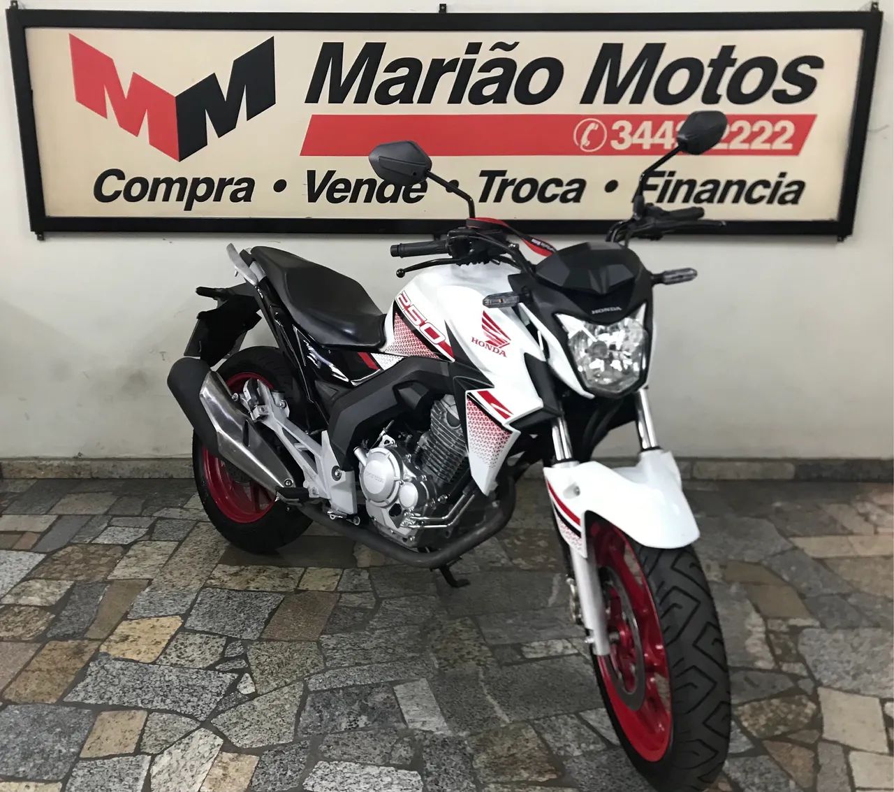 CB 250 Twister CBS  - Foto 4