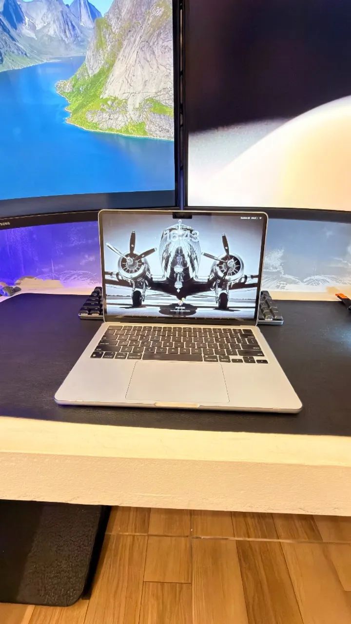 MacBook Air M3 2024 Silver 13" 8GB/256GB/130 ciclos - Impecável - Foto 5