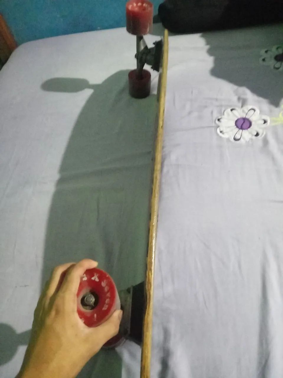 Longboard (skate) usando - Foto 3