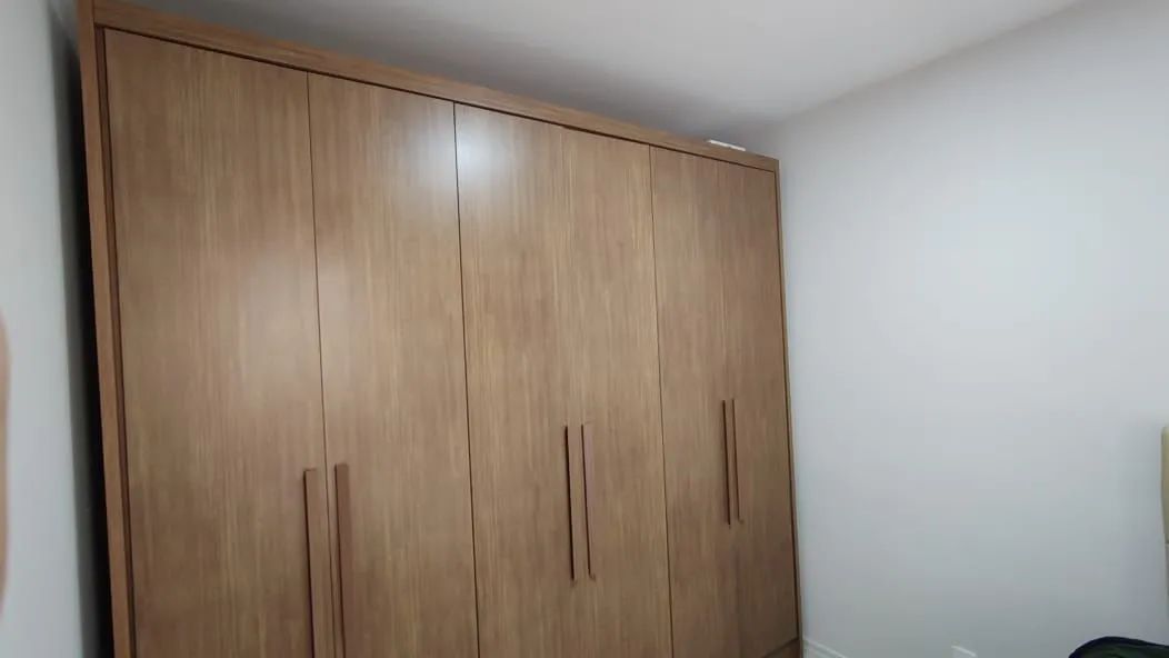 Guarda roupa 6 portas 