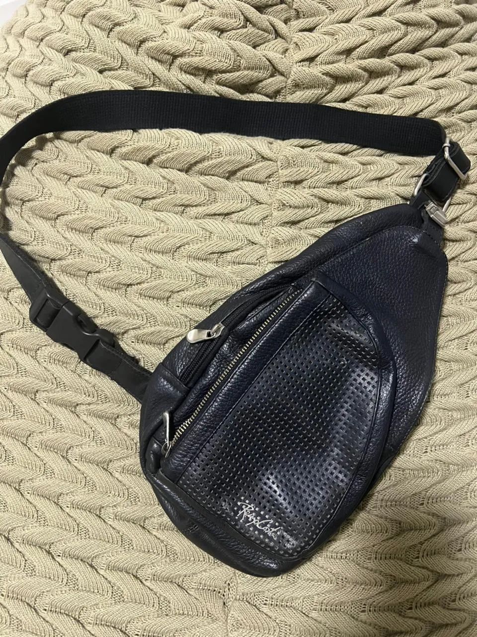 Bolsa de couro marca peruana 