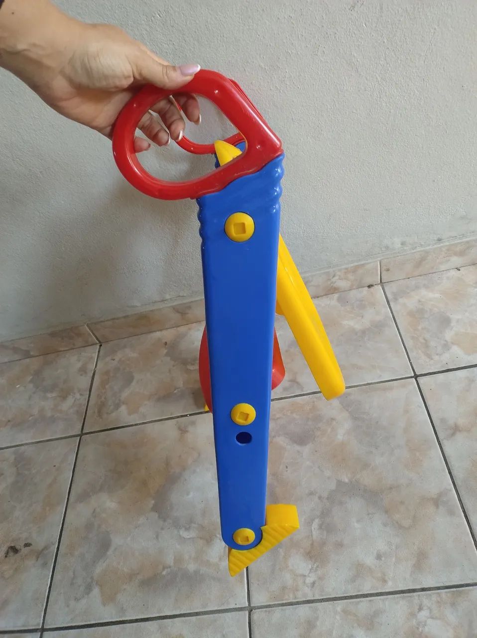 Assento redutor com escada colorido<br>R$ 65 - Foto 4
