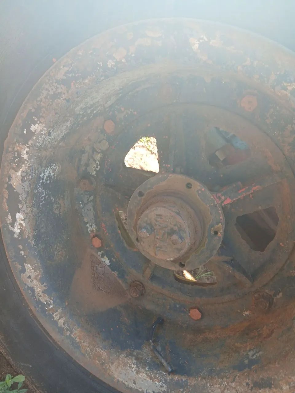 Tanque para água com bomba 2 polegadas e chassis reforçado. - Foto 4