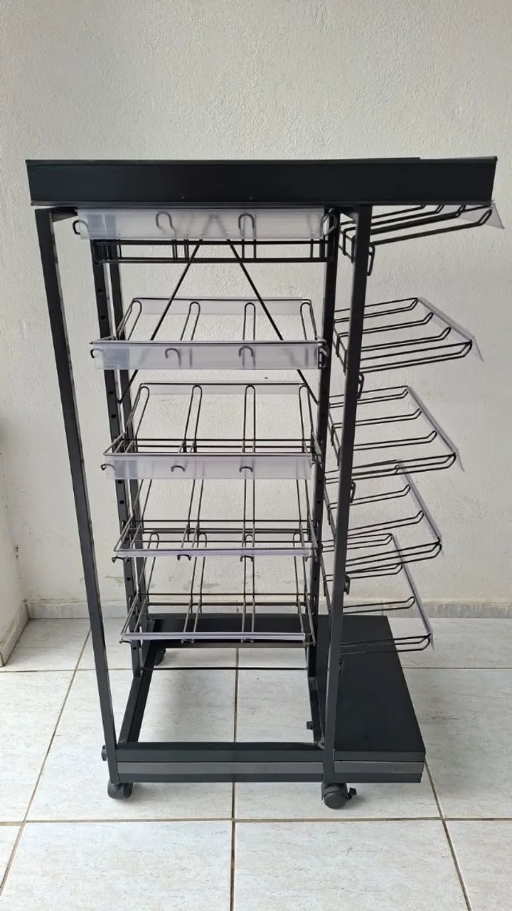 Expositor para produtos. Valor: 270,00 reais.