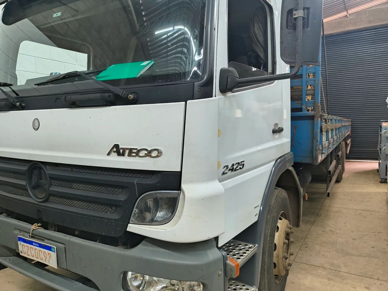 Atego 2425 2011 - Foto 2