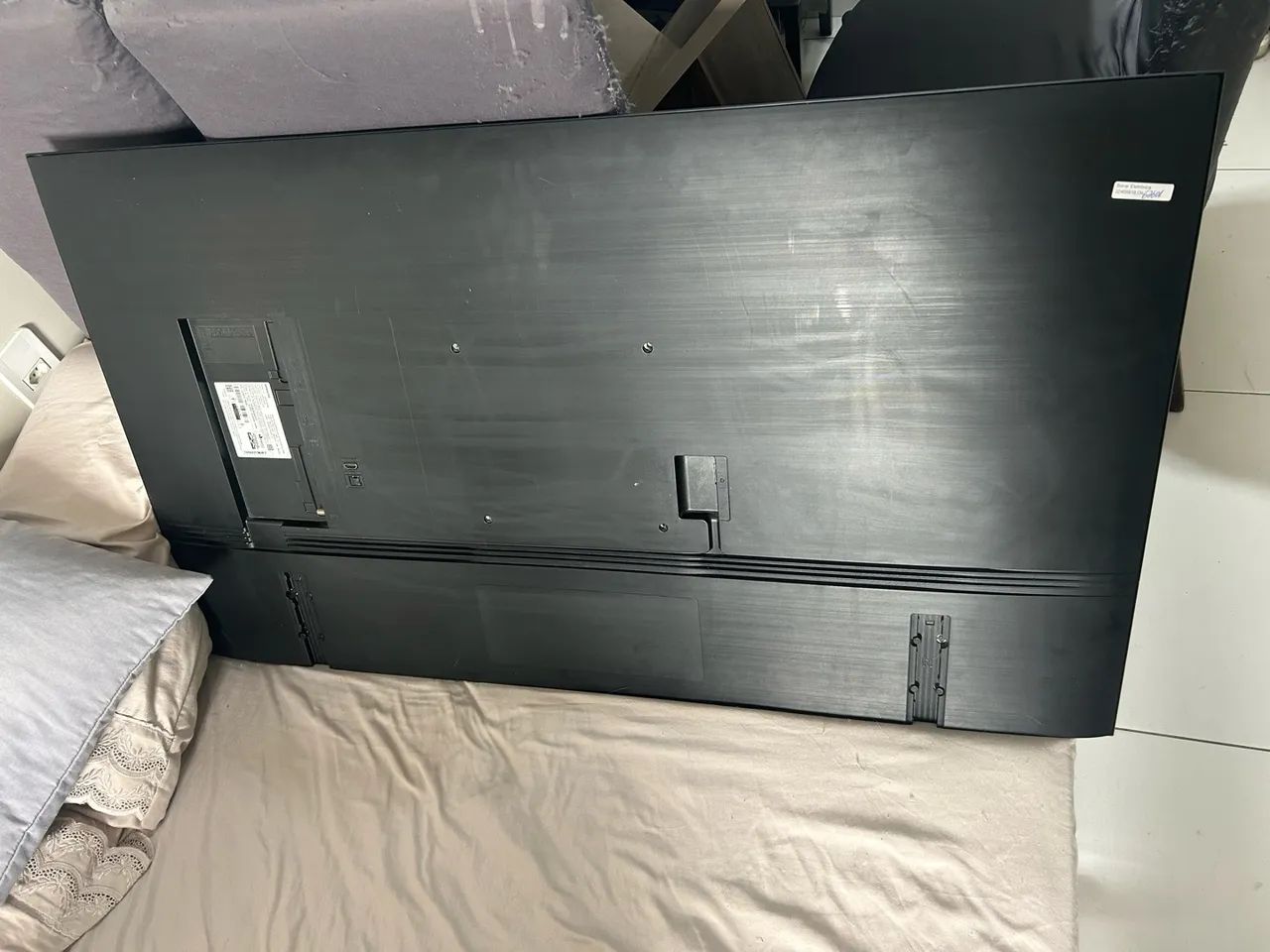 Tv Samsung BU8000 estragada - Foto 3