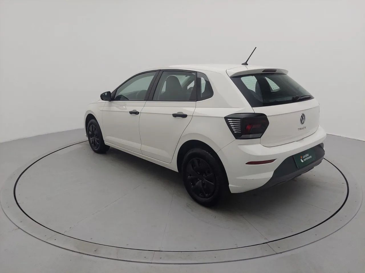 Volkswagen Polo Track 1.0 Flex 12V 5p, foto 3 de 18