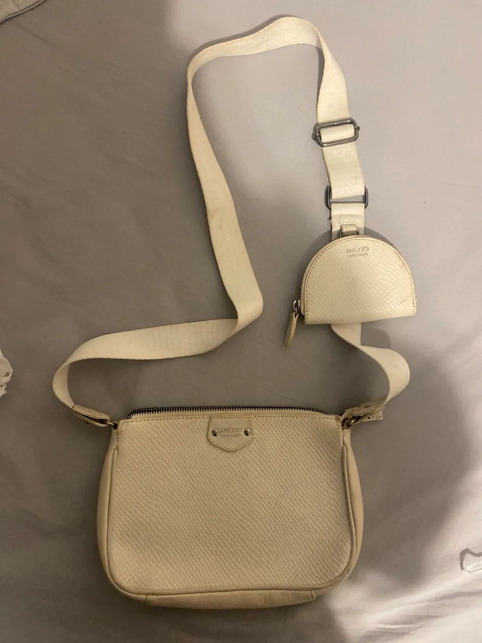 Bolsa Arezzo couro branca  - Foto 4