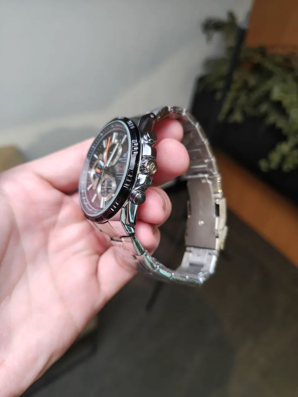 Relógio Casio Edifice Fundo preto 100% funcional - Foto 2