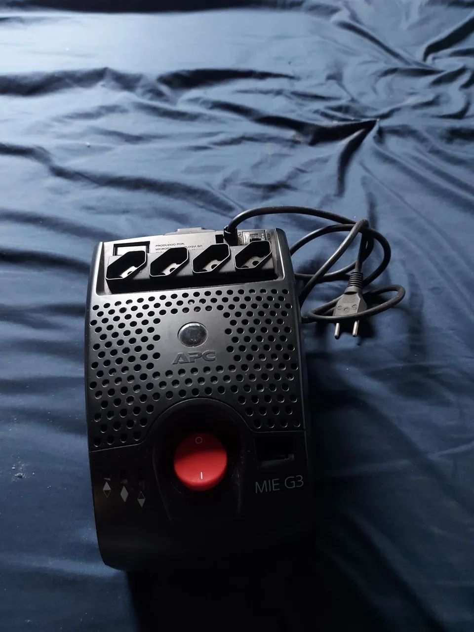 Modulo isolador apc 300va com 5 tomadas