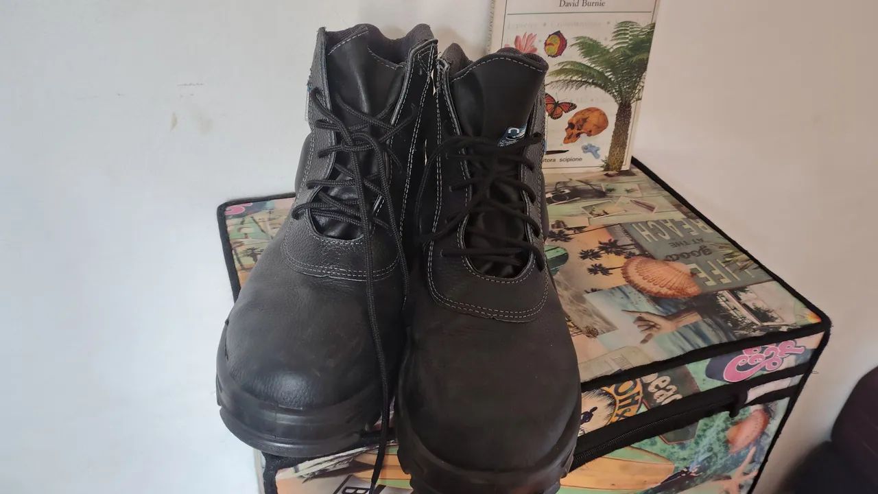 Bota Marluvas Nova tamanho 43 - Foto 2