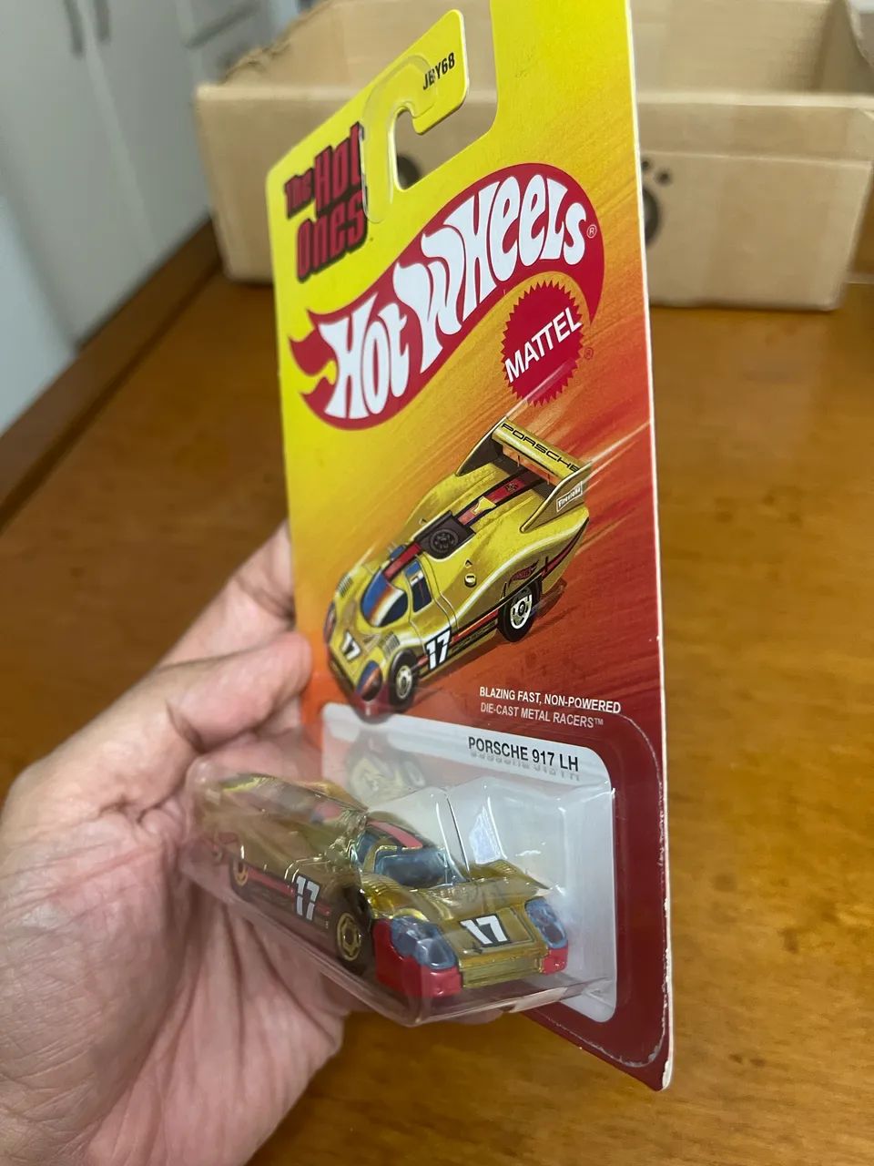 Hotwheels Porsche 917 Dourado - Foto 4