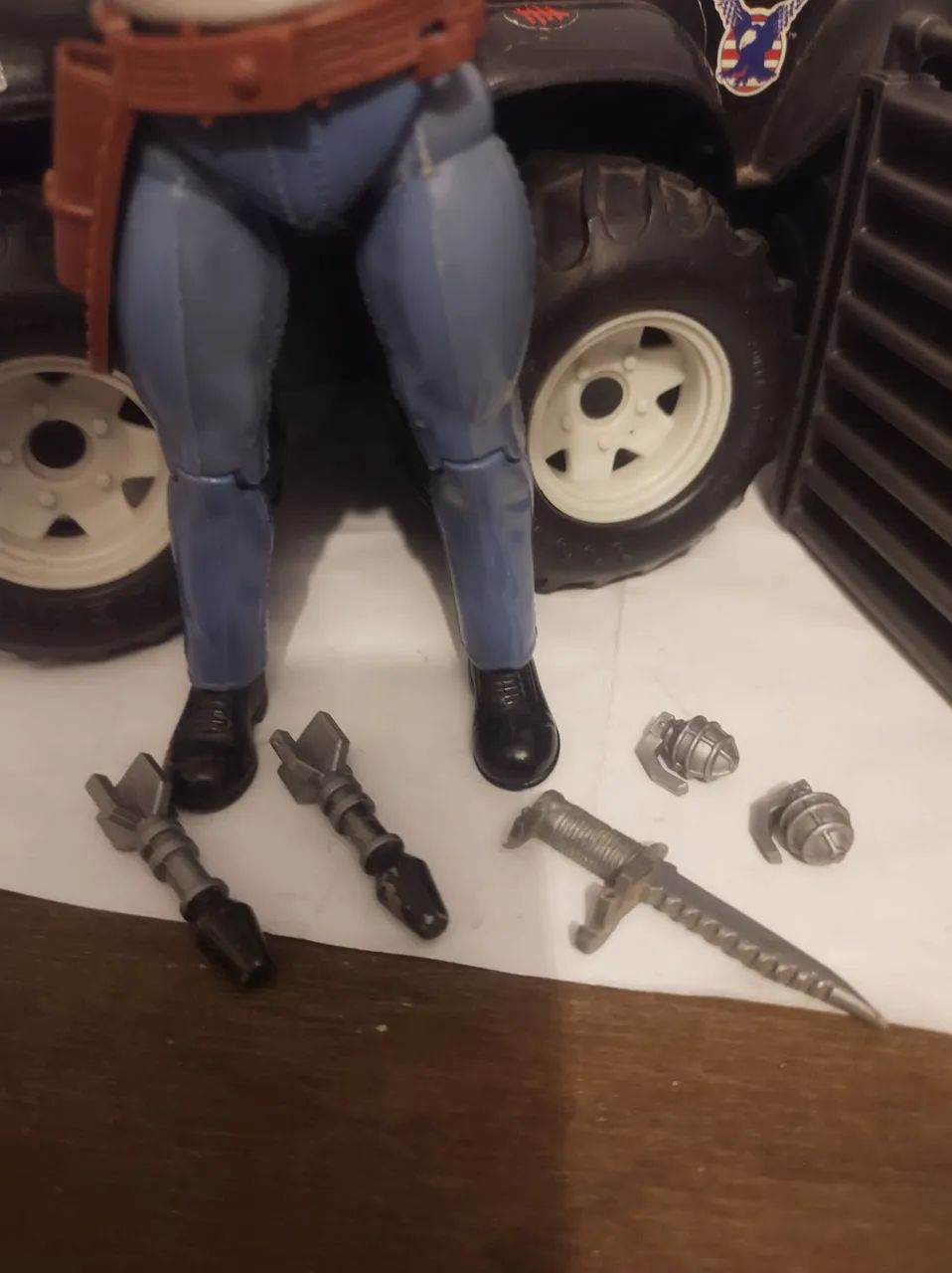 Boneco Rambo e Jeep  - Foto 3