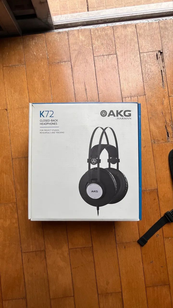 Headphone AKG K72