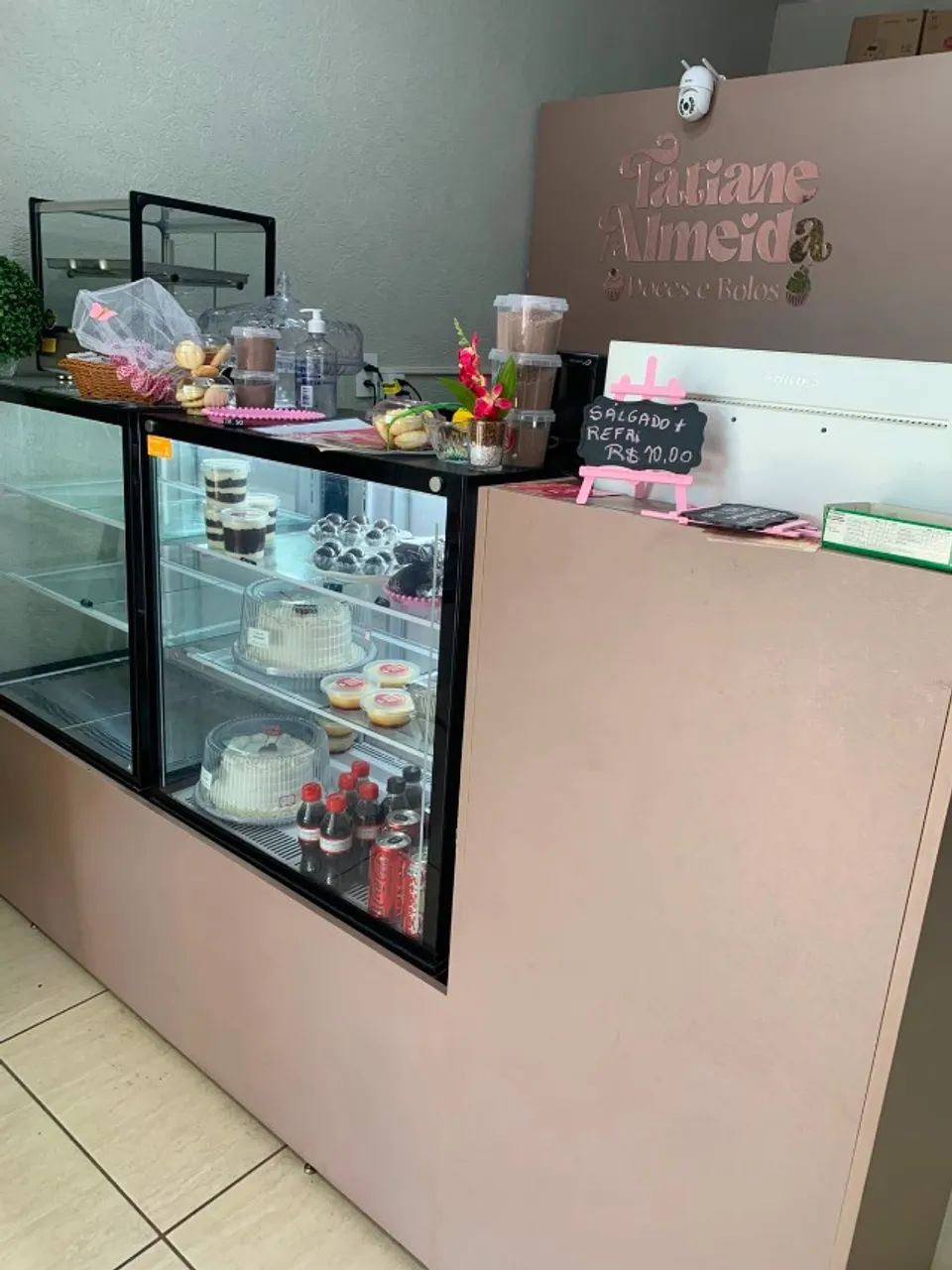 Vitrine Refrigerada e Quente (Seca) Confeitaria  - Foto 4