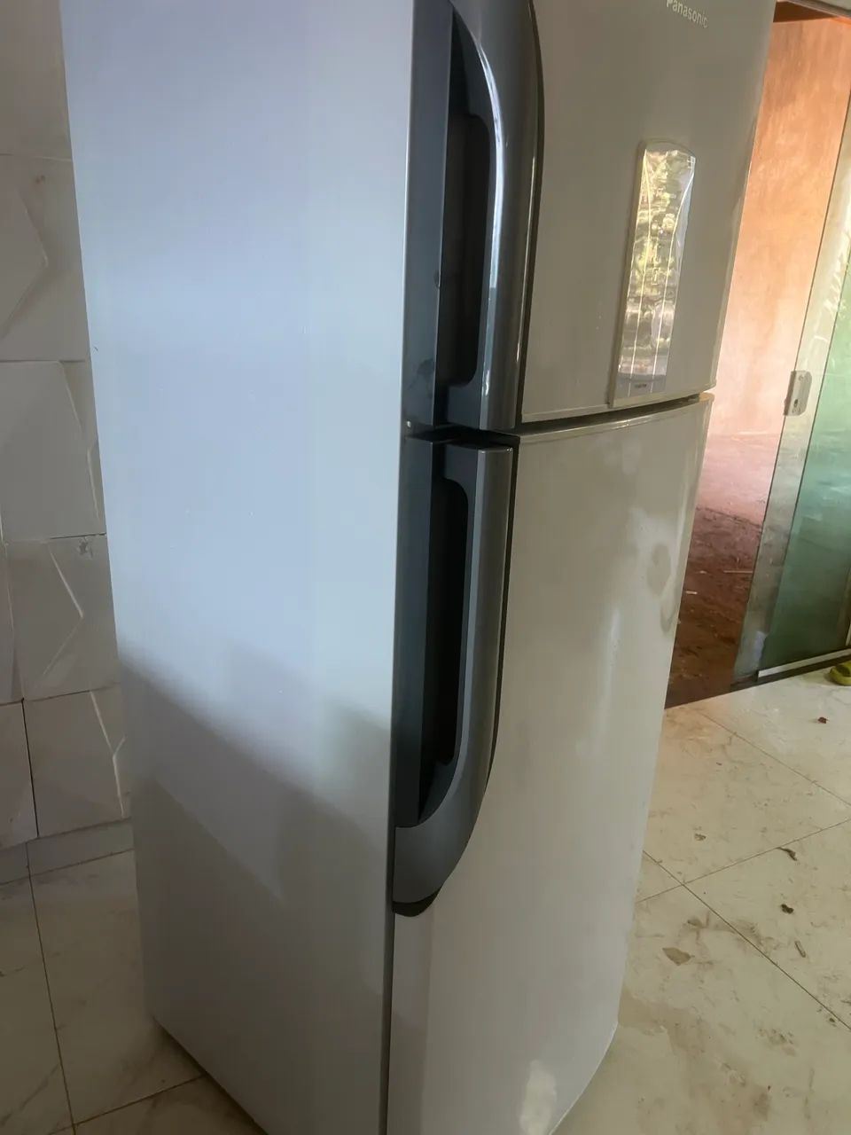 Geladeira Panasonic 