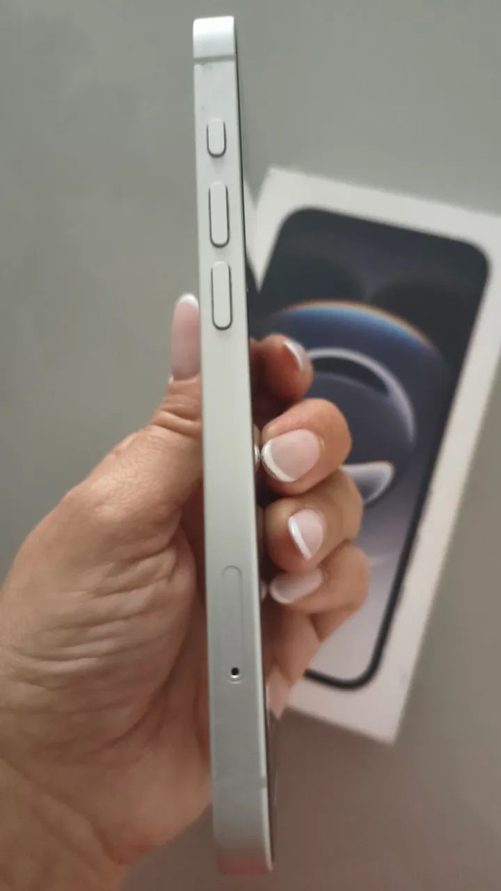 Vendo iPhone 16e  - Foto 3